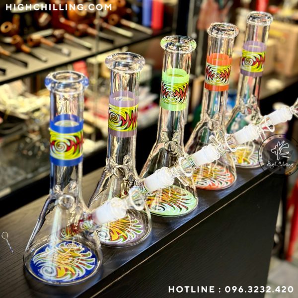 Bongs Thủy Tinh Bầu Nón Swirt 25CM