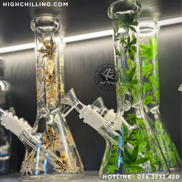 Bongs Thủy Tinh Lá P67 28Cm